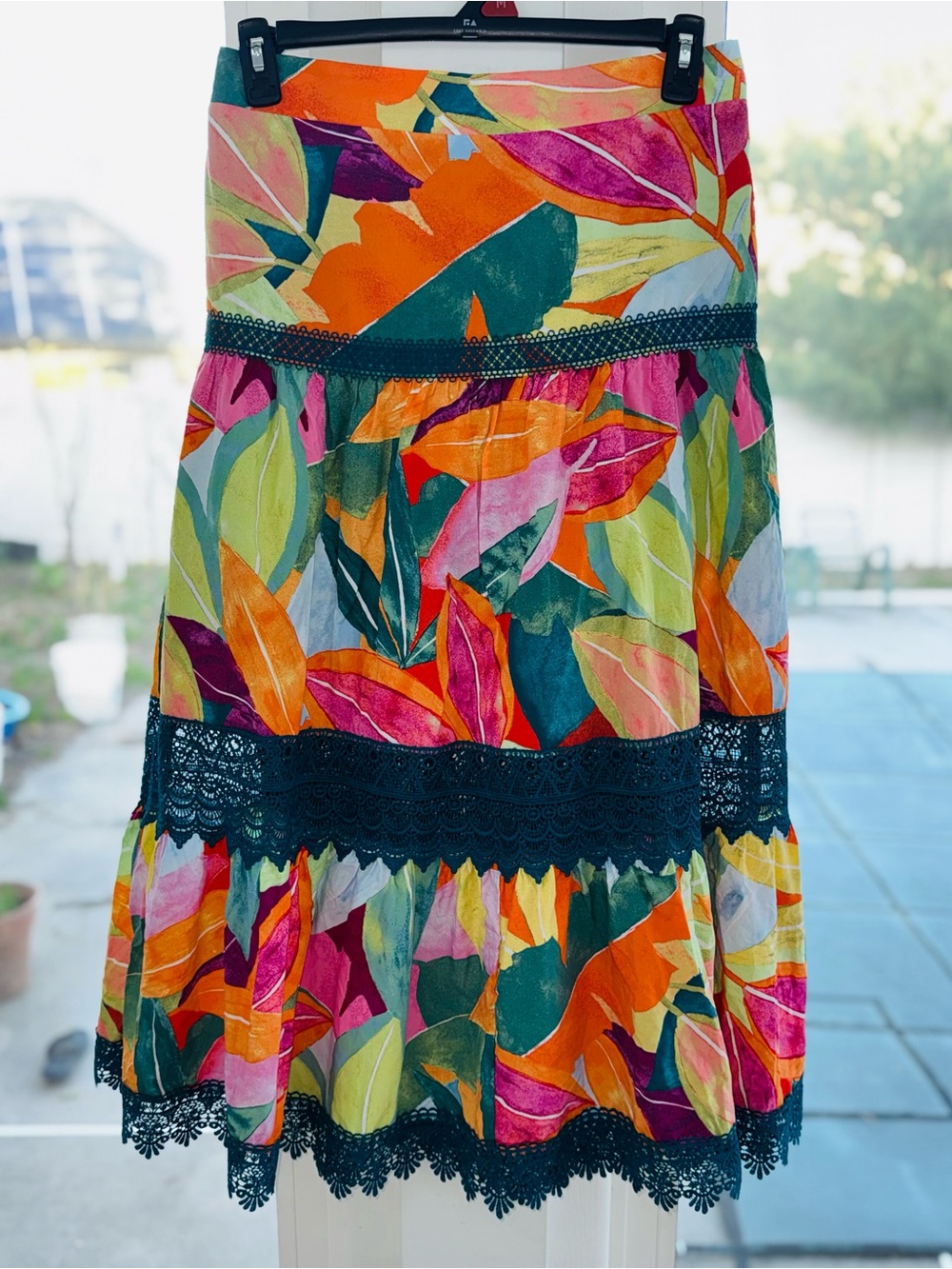 Time and Tru Tiered Maxi Skirt M 8-10 NWT Tropical Boho Lace Trim Multi Color - Picture 2 of 9
